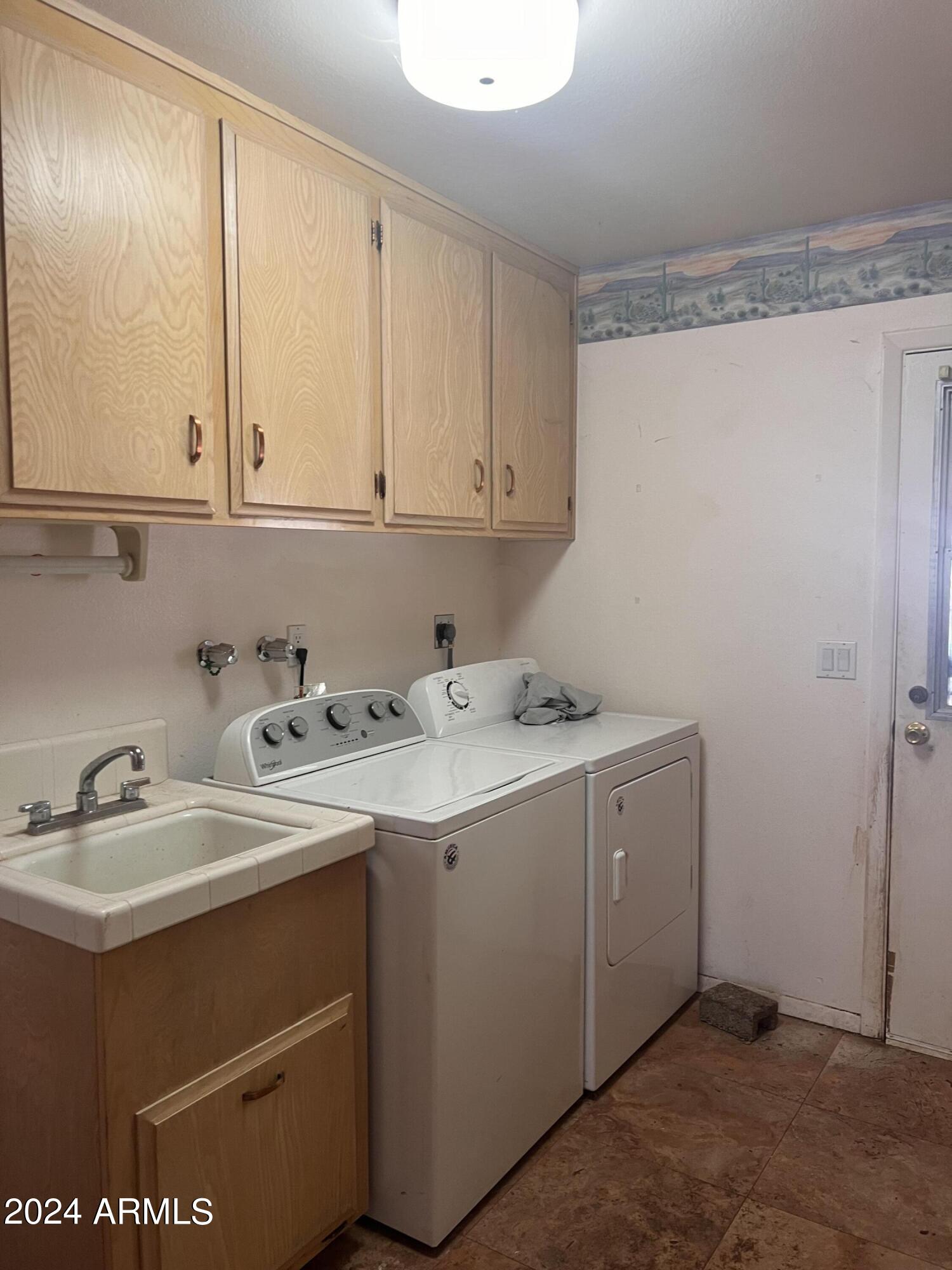 90 Tonto Road Sedona, AZ 86336 - Photo 16 of 21 Laundry Room