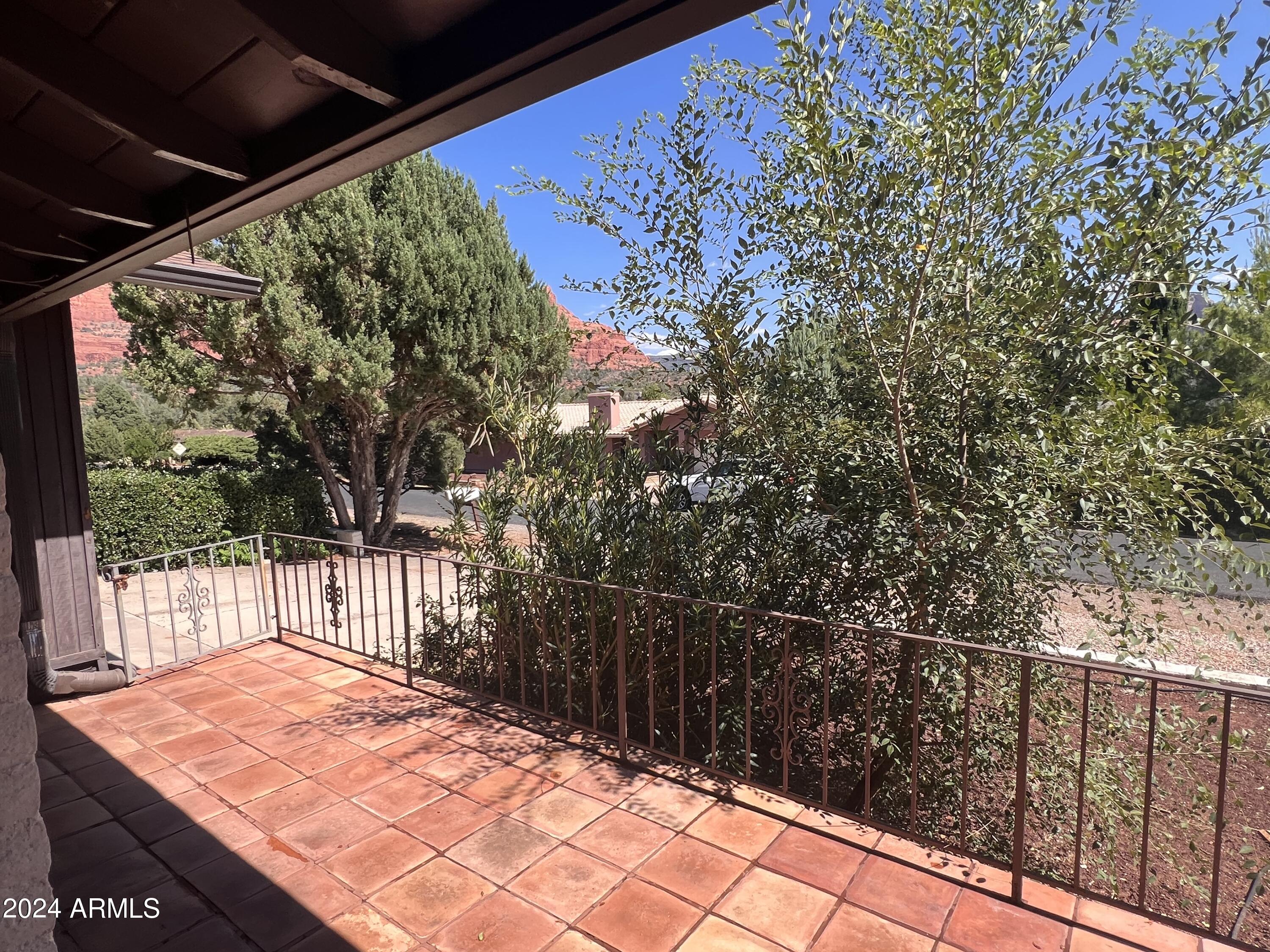 90 Tonto Road Sedona, AZ 86336 - Photo 5 of 21 frontporch