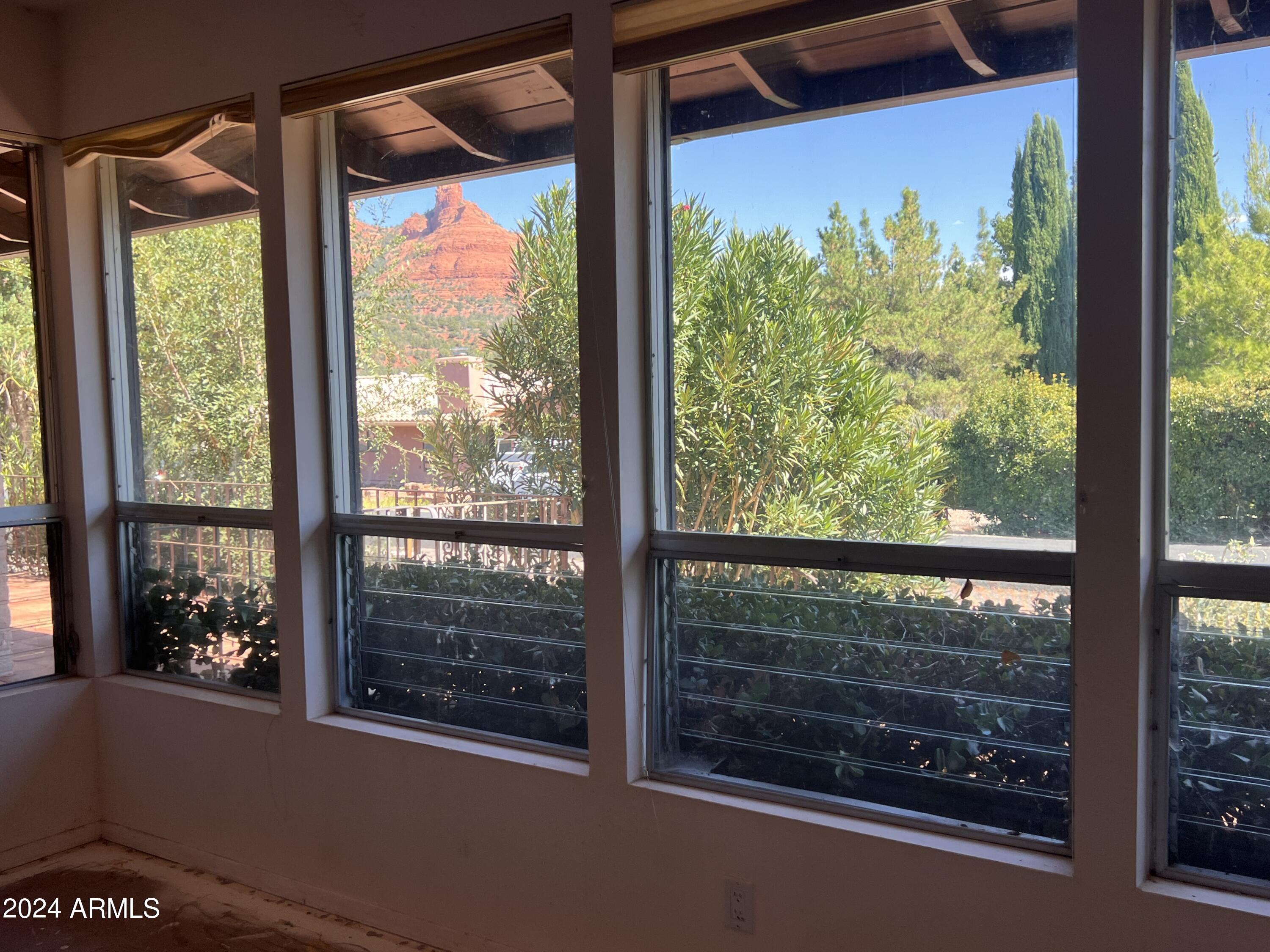 90 Tonto Road Sedona, AZ 86336 - Photo 10 of 21 Living Room View East