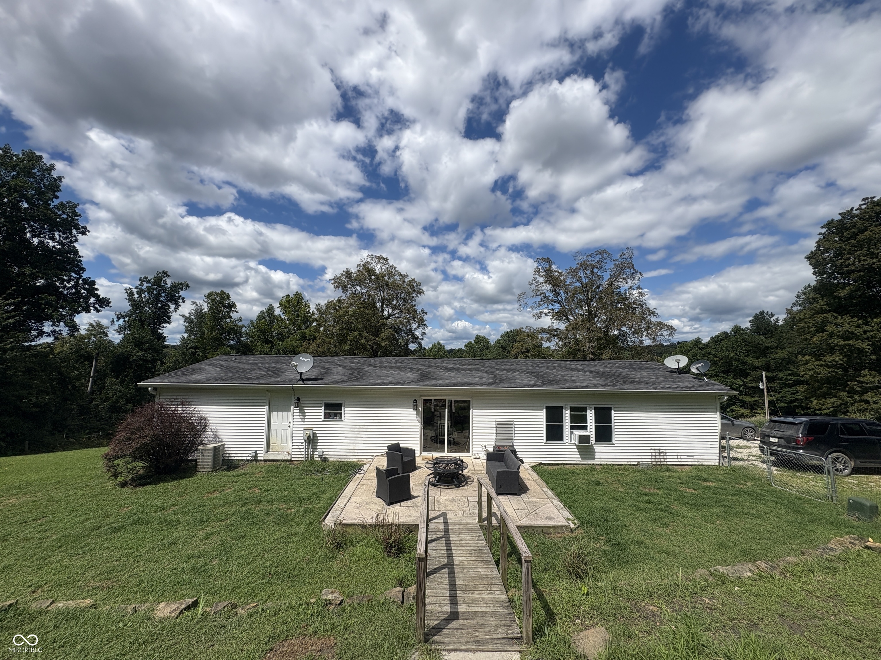 7939 Highway 43 Spencer, IN 47460 - Photo 2 of 21