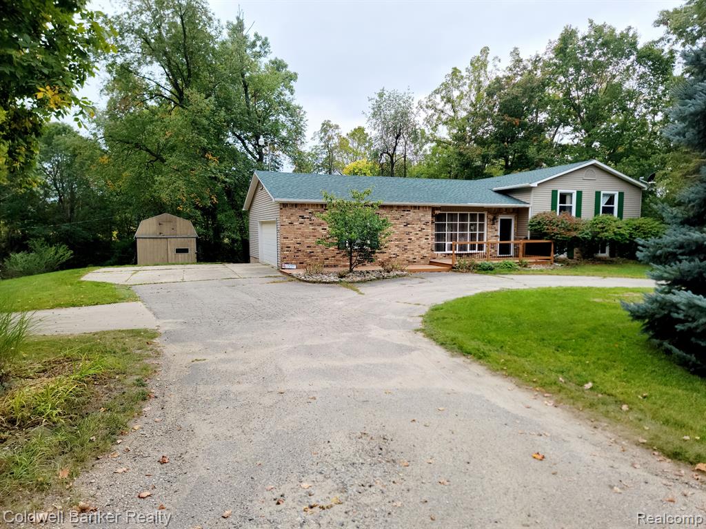 530 Garrison Road Owosso, MI 48867 - Photo 4 of 51