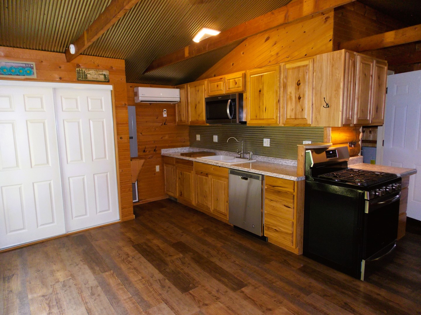 1734 Moonglow Road Centralia, IL 62801 - Photo 9 of 31 Gallery Image 9