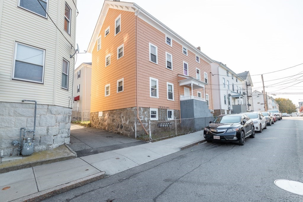 142 Fountain Street Fall River, MA 02721 - Photo 2 of 25
