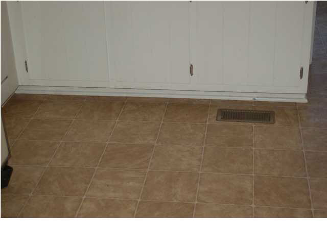 2525 Shoemaker Street Birmingham, AL 35235 - Photo 7 of 32