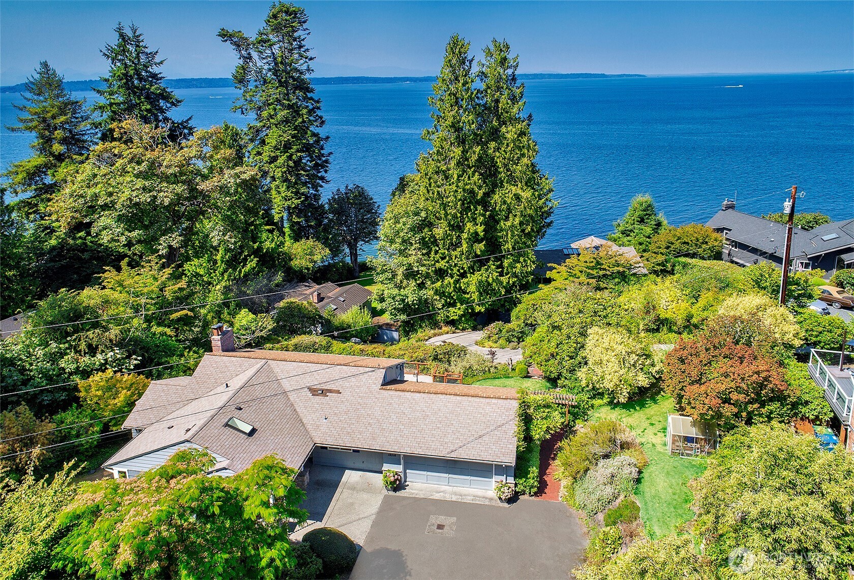 18516 Sound View Place Edmonds, WA 98020 - Photo 2 of 31 Gallery Image 2