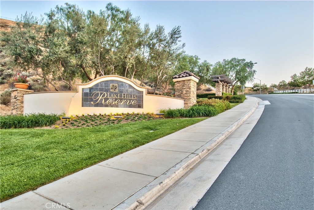 16861 Ridge Cliff Drive Riverside, CA 92503 - Photo 48 of 61 Lake Hills Reserve