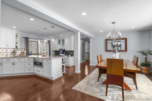 $1,395,000 | 9 Comanche Court, Katonah, NY 10536