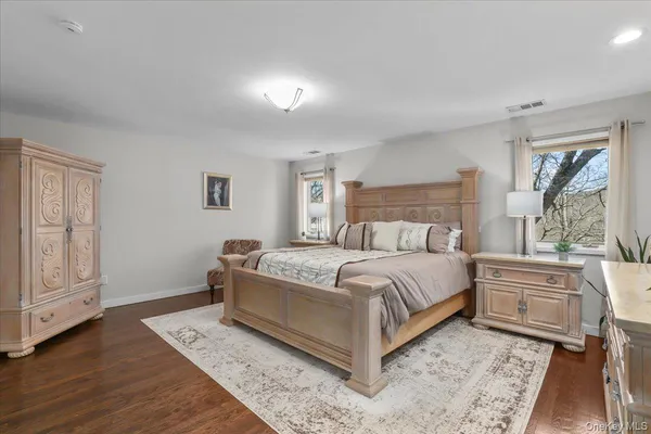 $1,395,000 | 9 Comanche Court, Katonah, NY 10536