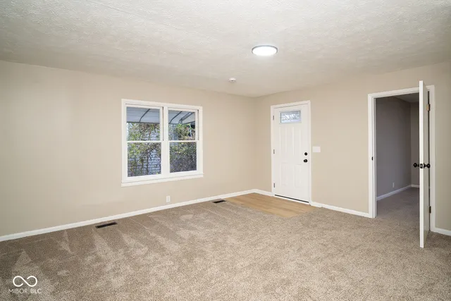 $329,900 | 601 South Ohio Street, Martinsville, IN 46151