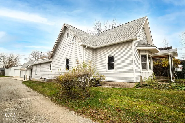 $329,900 | 601 South Ohio Street, Martinsville, IN 46151