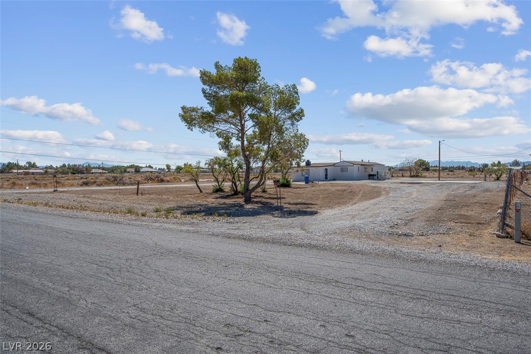 1141 Chipmunk Road Pahrump, NV 89048 - Photo 5 of 34 Gallery Image 5