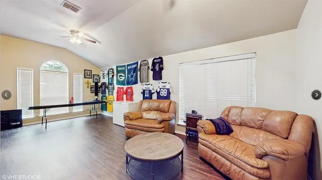 $2,550 | 628 Bent Oak Drive, Fort Worth, TX 76131