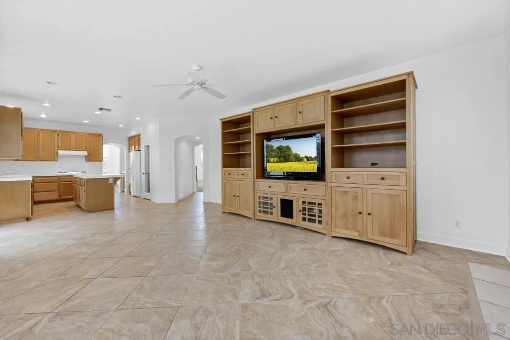 2318 Longfellow Road Carlsbad, CA 92008 - Photo 18 of 61 Gallery Image 18