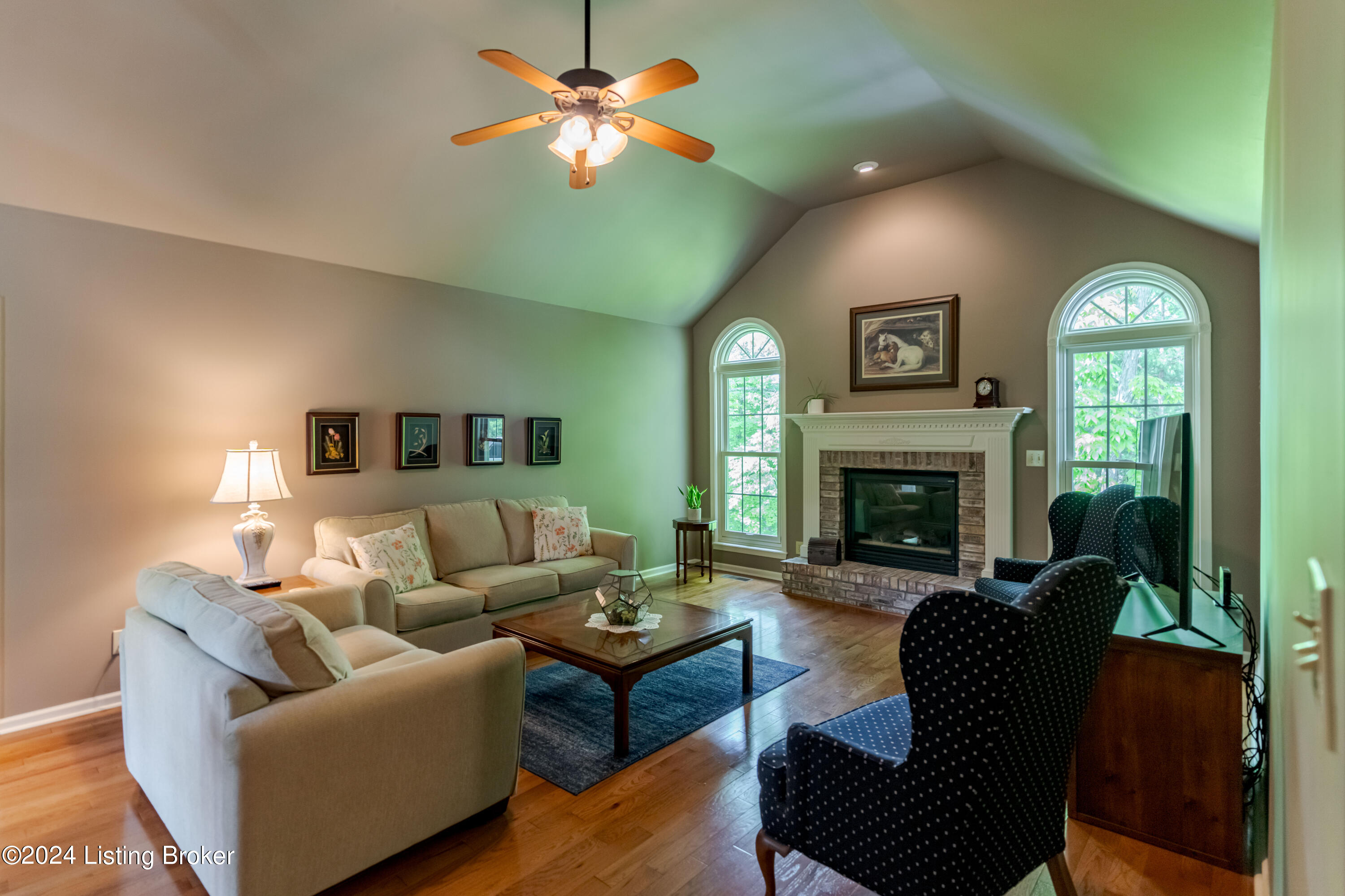988 Radcliff Road Smithfield, KY 40068 - Photo 14 of 46 DSC09680