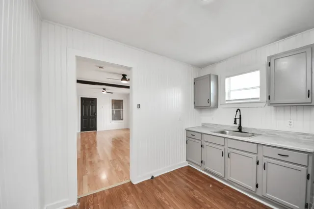 $1,300 | 3804 Lila Street, Houston, TX 77026