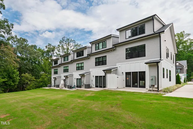 $539,000 | 5705 Tall Pines Court, Raleigh, NC 27609