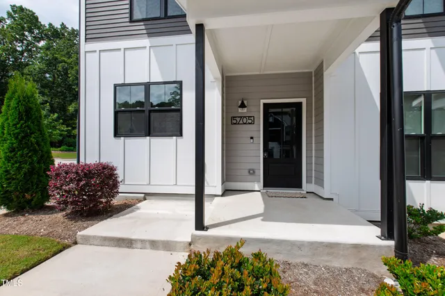 $539,000 | 5705 Tall Pines Court, Raleigh, NC 27609