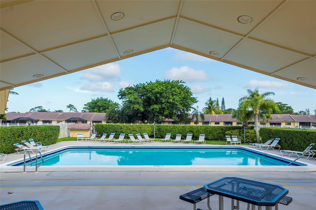 6846 Bridlewood Court Boca Raton, FL 33433 - Photo 38 of 38 Community Pool