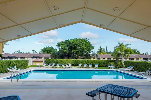 $478,500 | 6846 Bridlewood Court, Boca Raton, FL 33433