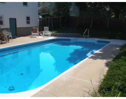 10 Waterhouse Road Stoneham, MA 02180 - Photo 3 of 4 Gallery Image 3