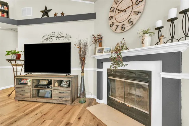 $300,000 | 401 Winston Court, St. Joseph, IL 61873