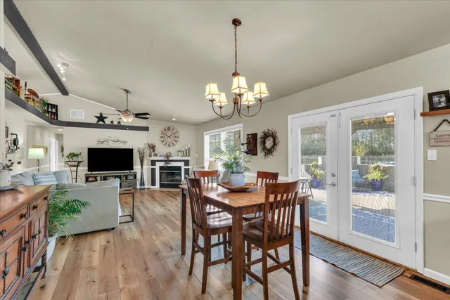 $300,000 | 401 Winston Court, St. Joseph, IL 61873