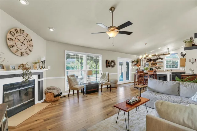 $300,000 | 401 Winston Court, St. Joseph, IL 61873