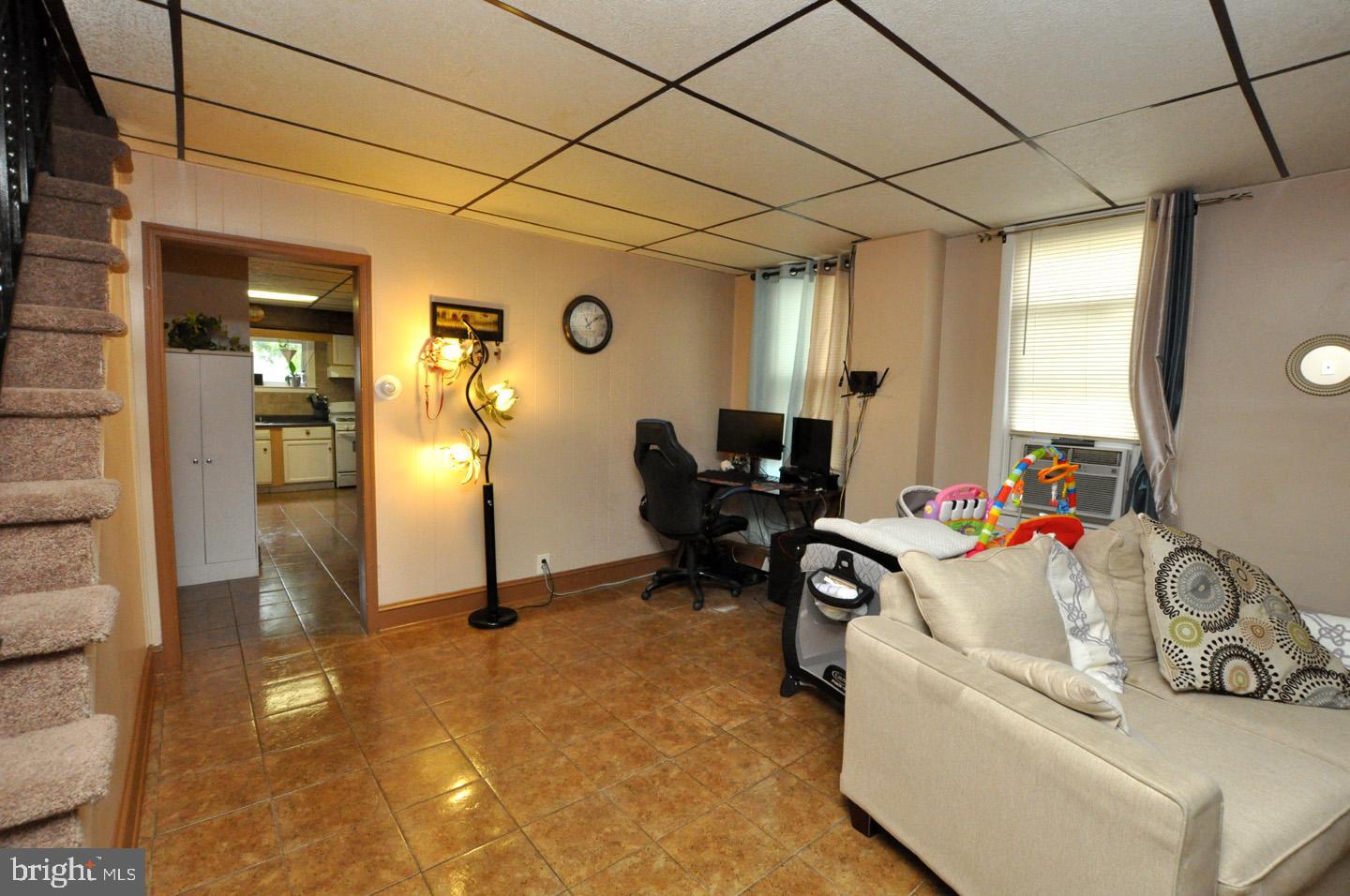 128 Spring Garden Street Riverside, NJ 08075 - Photo 6 of 24 Living Room