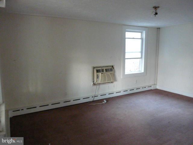 1960 Colora Road Colora, MD 21917 - Photo 4 of 10 Living Room