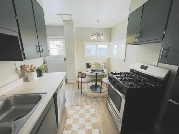 $259,000 | 670 Cherokee Avenue, St. Paul, MN 55107