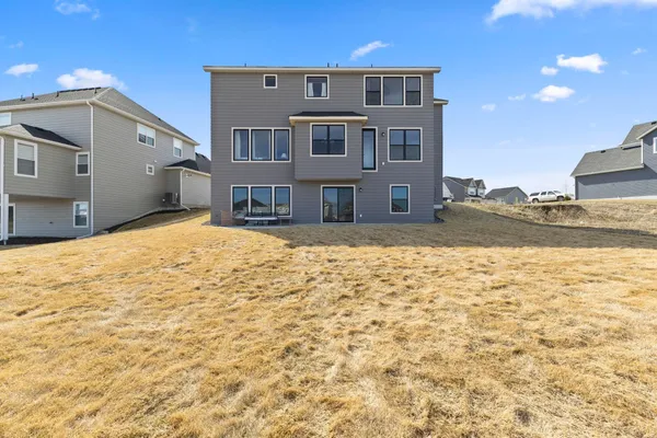 $890,000 | 11088 Kingsview Lane North, Dayton, MN 55369