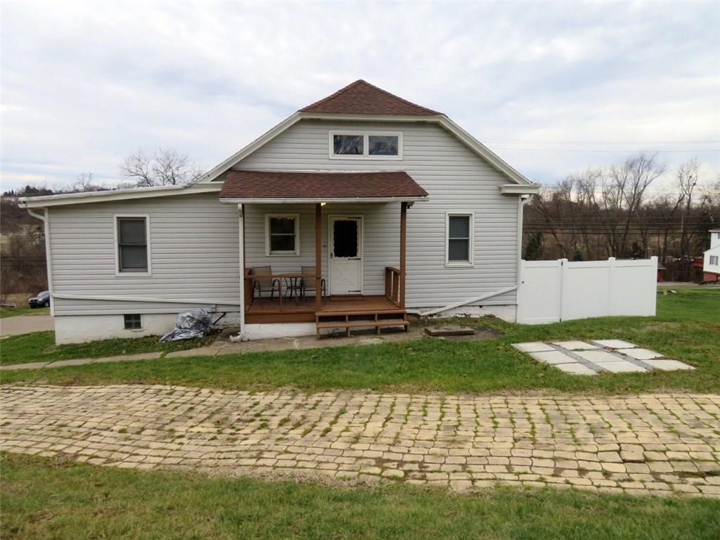 114 Lorish Road McKees Rocks, PA 15136 - Photo 3 of 23