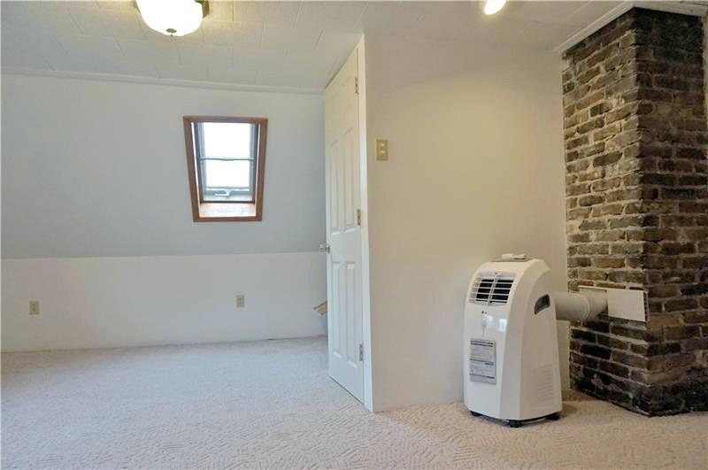 114 Lorish Road McKees Rocks, PA 15136 - Photo 21 of 23