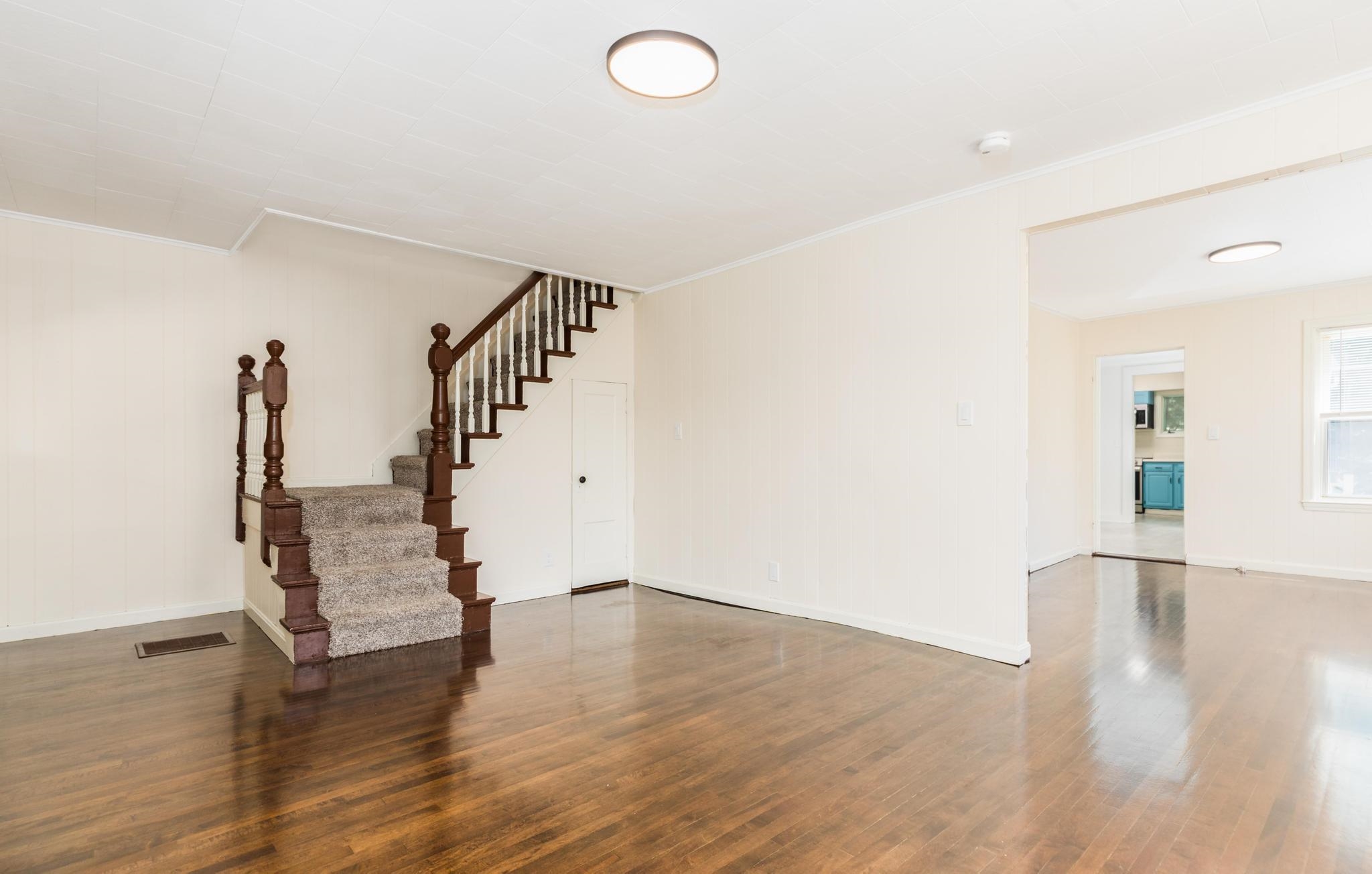 5 Tuttle Court Rochester, NH 03839 - Photo 22 of 37