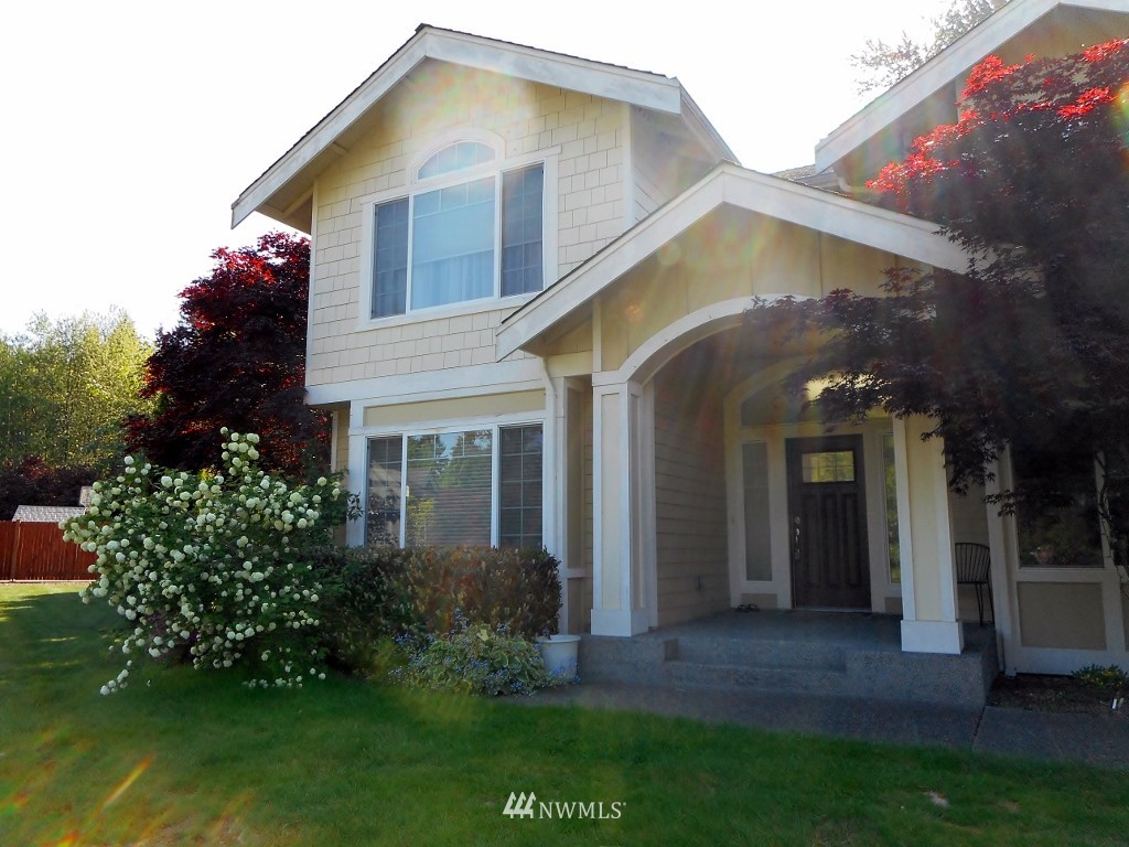 22002 Vine Road Brier, WA 98036 - Photo 2 of 20 Gallery Image 2