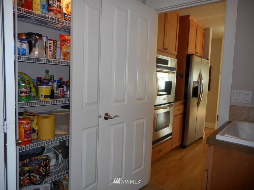 22002 Vine Road Brier, WA 98036 - Photo 8 of 20 Gallery Image 8