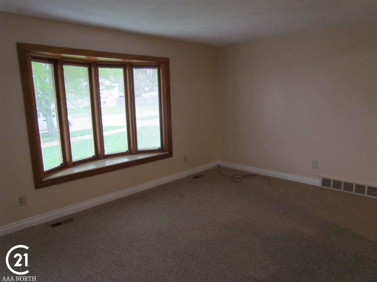 32420 Rosenbusch Drive Warren, MI 48088 - Photo 3 of 20
