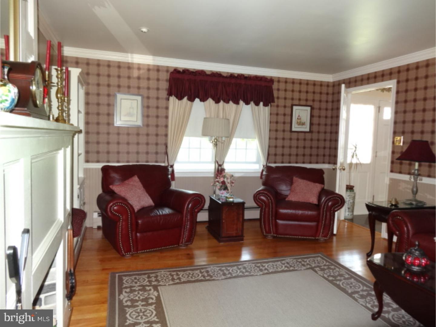 1265 Dell Road Norristown, PA 19403 - Photo 4 of 23 Gallery Image 4