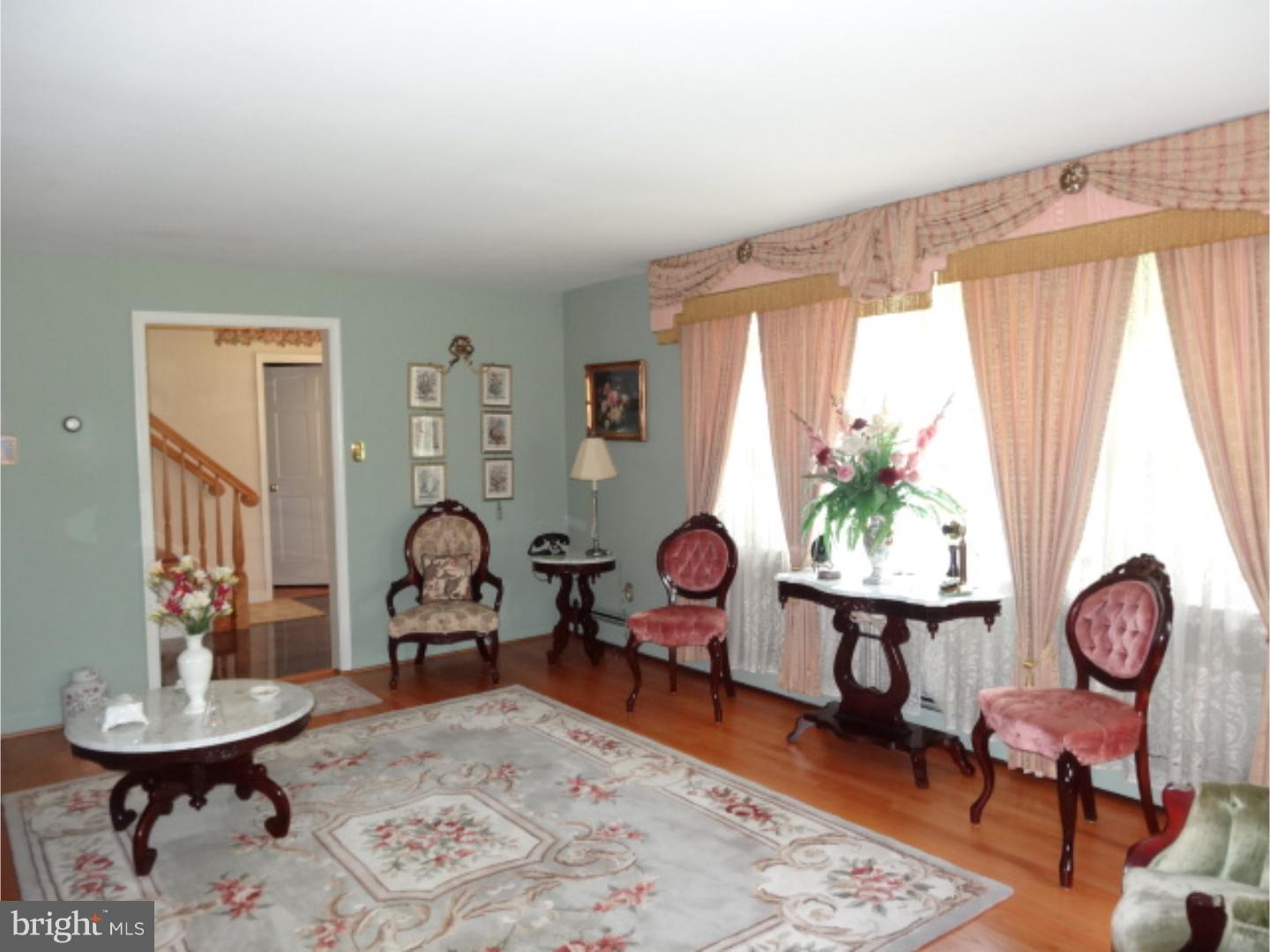 1265 Dell Road Norristown, PA 19403 - Photo 9 of 23 Gallery Image 9