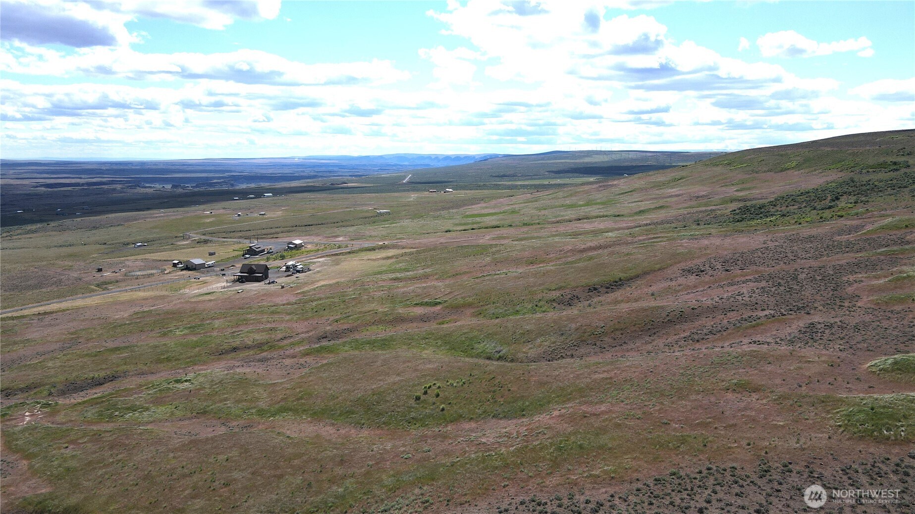 215 Banks Lk Vw Road, Unit 99115 Coulee City, WA 99115 - Photo 14 of 18 a view of an ocean beach