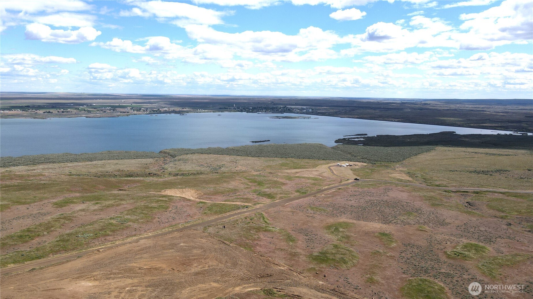 215 Banks Lk Vw Road, Unit 99115 Coulee City, WA 99115 - Photo 2 of 18 a view of an ocean beach