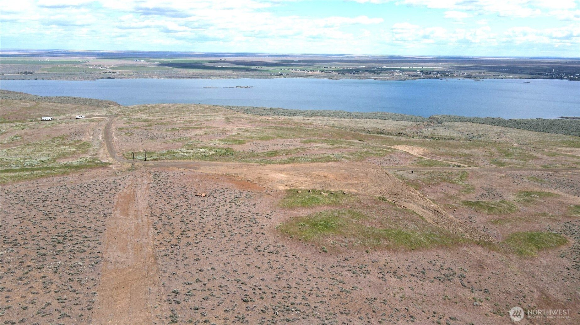 215 Banks Lk Vw Road, Unit 99115 Coulee City, WA 99115 - Photo 7 of 18 a view of beach and ocean