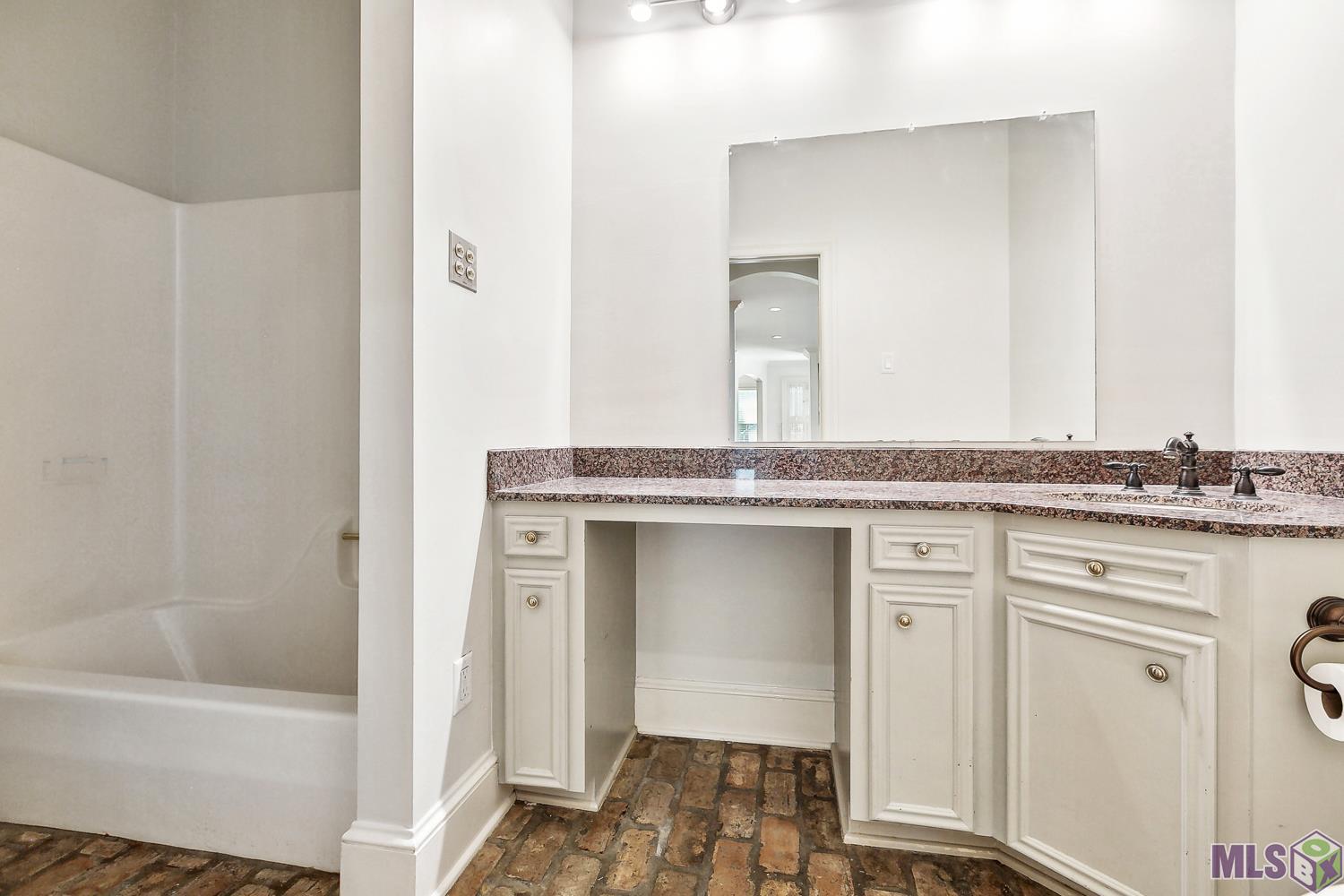 10152 South Vignes Road St. George, LA 70817 - Photo 16 of 28