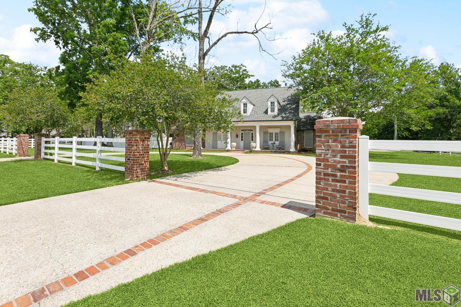 10152 South Vignes Road St. George, LA 70817 - Photo 2 of 28