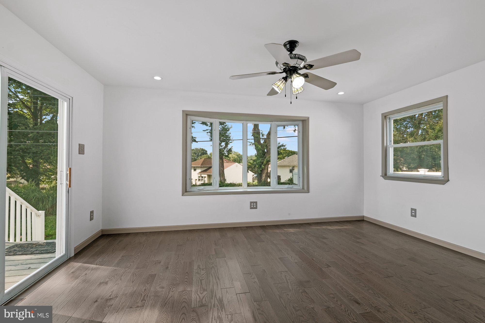 9722 Morefield Road Philadelphia, PA 19115 - Photo 12 of 36 Breakfast room has recessed lighting