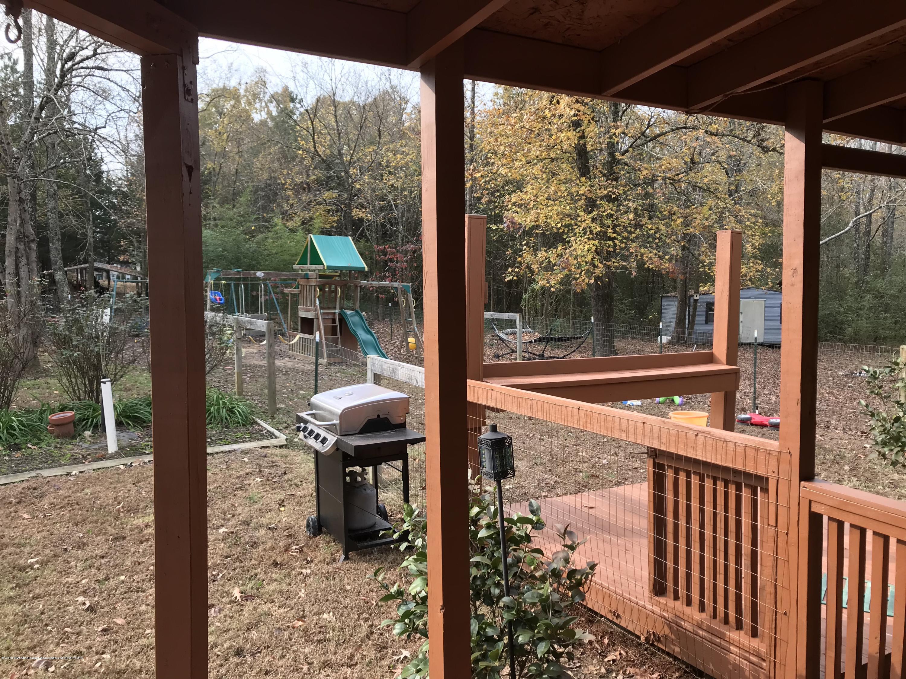 405 Strickland Road Byhalia, MS 38611 - Photo 11 of 20 IMG_1006