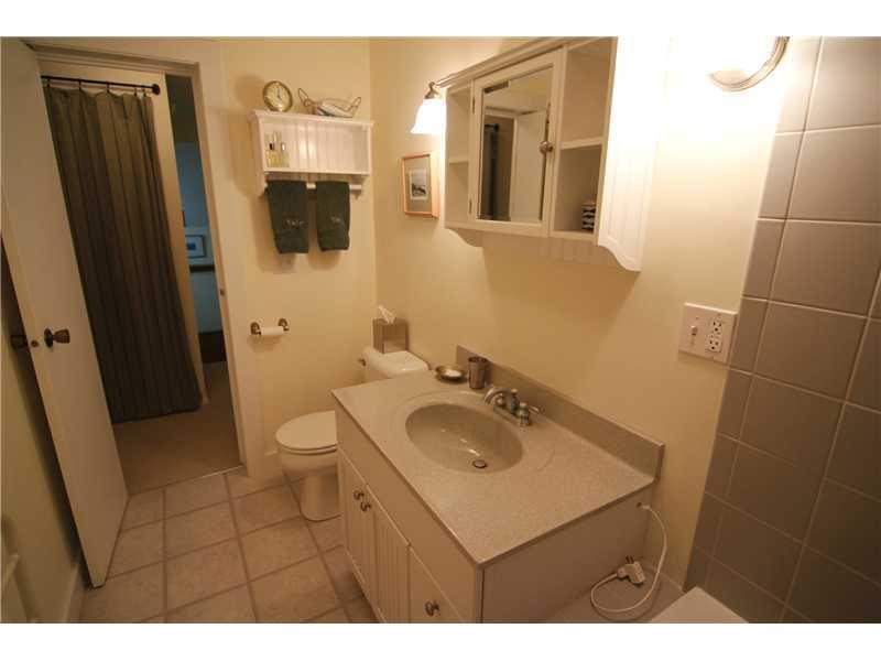 47 Spectator Road Ridge, Unit C2 Newry, ME 04261 - Photo 22 of 25 Bathroom. Second floor full bath