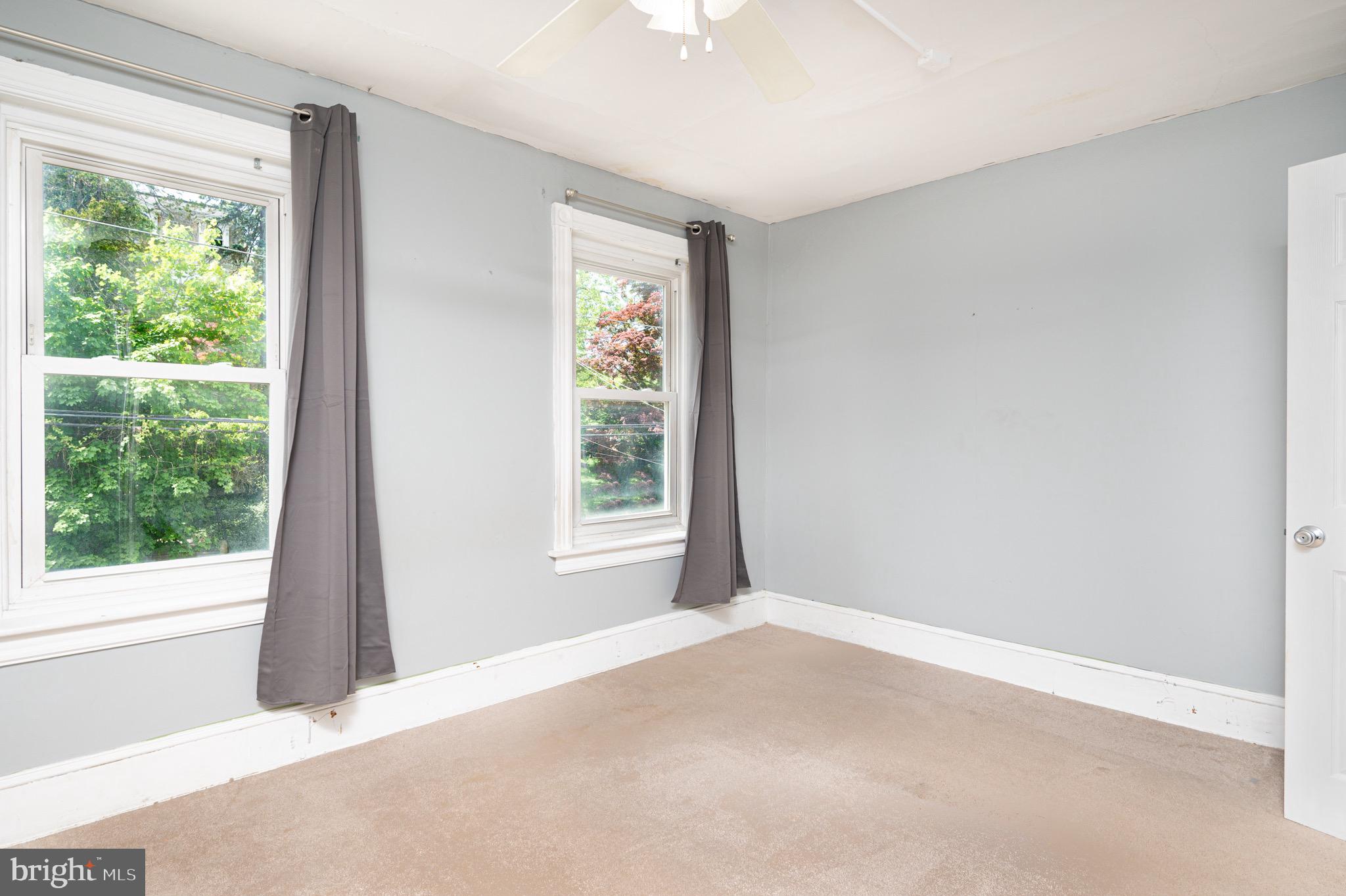 231 South Main Street Spring City, PA 19475 - Photo 17 of 29 Main Bedroom