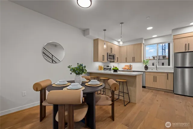 $859,950 | 105 Northwest 39th Street, Seattle, WA 98107