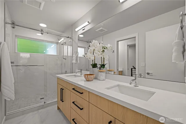 $859,950 | 105 Northwest 39th Street, Seattle, WA 98107